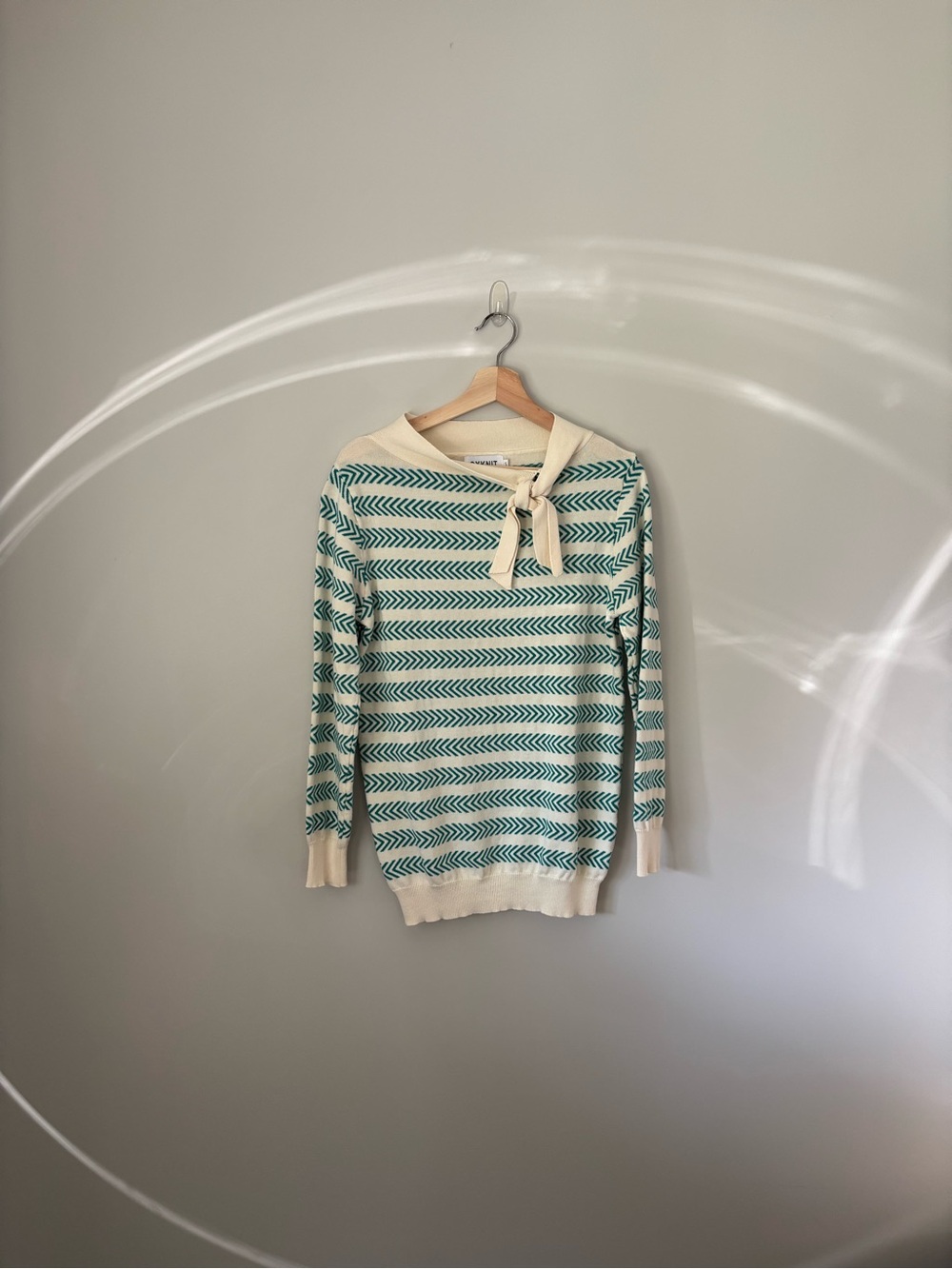 Chevron Stripes Knit Sweater | Long-Sleeve | Vintage Style | Size S